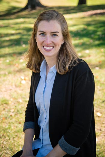 Dentist Alicia Malak in Oconomowoc